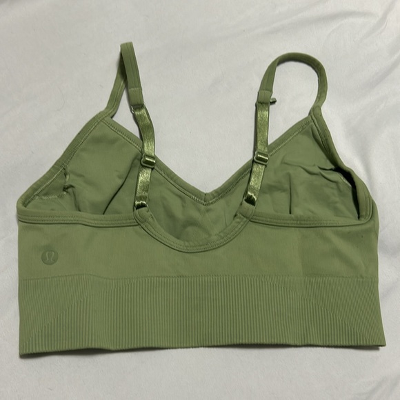 LULULEMON EBB TO STREET SPORTS BRA size 6 - Picture 5 of 6